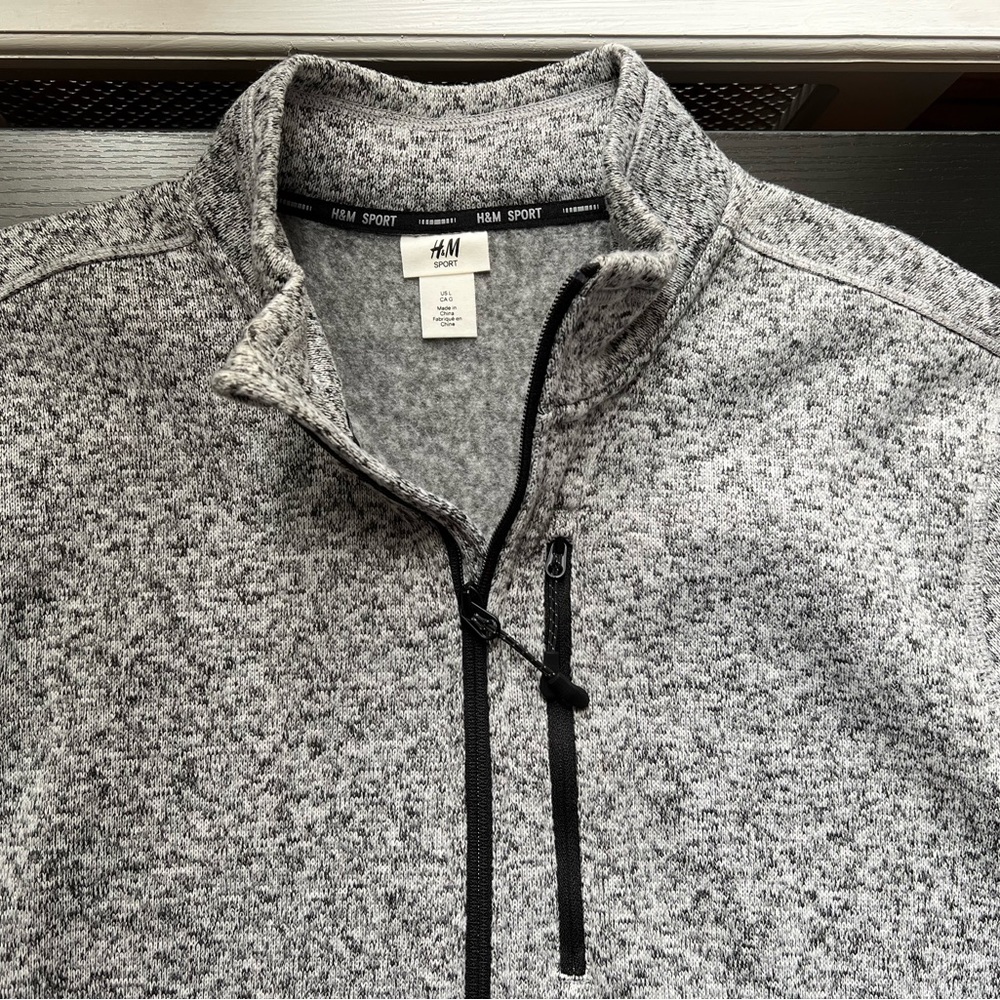 H&M Sport Zip Up Microfleece Sweater Black and White size L - Picture 3 of 9
